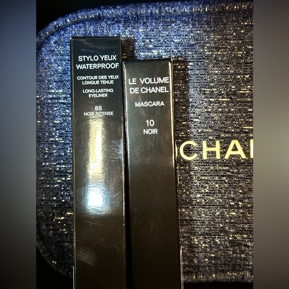 NIB!!! Chanel A Sight To See Eye Makeup 2023 Holiday Gift Set - Picture 4 of 8